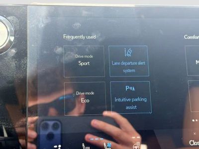 2026 Lexus RX — photo 31 view