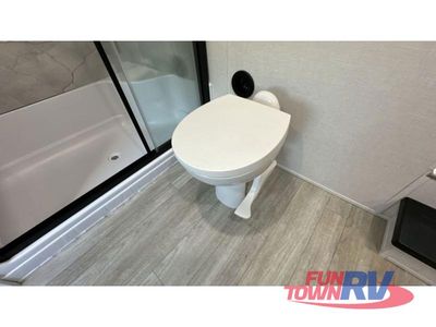2025 Forest River RV Salem Grand Villa - Photo 41