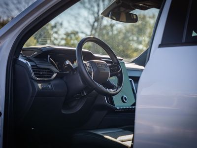 2024 GMC Acadia - Photo 20