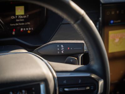 2024 GMC Acadia - Photo 30