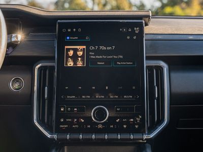 2024 GMC Acadia - Photo 33