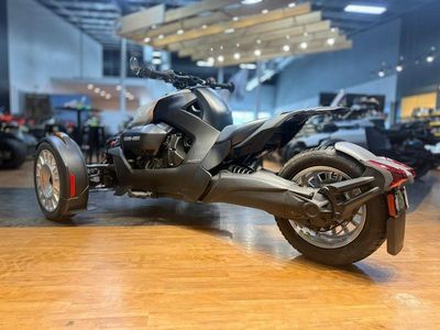 2025 Can-Am Ryker Rally — interior view