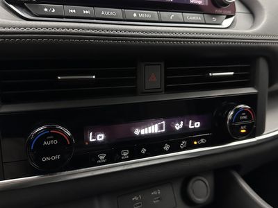 2025 Nissan Rogue - Photo 15