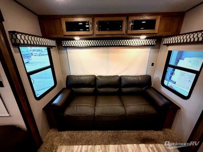 2021 Coachmen Chaparral Lite — photo 7 view