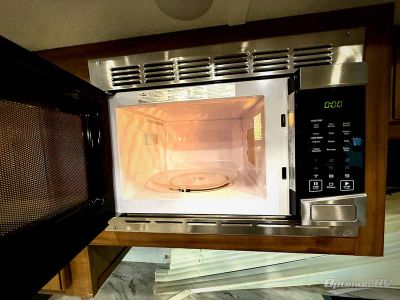 2021 Coachmen Chaparral Lite — photo 9 view