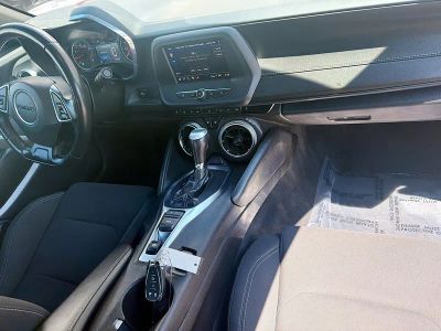2023 Chevrolet Camaro — photo 31 view