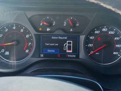 2023 Chevrolet Camaro — photo 9 view