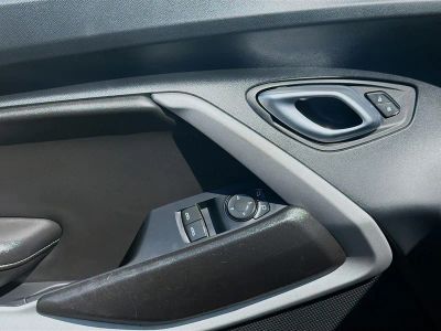 2023 Chevrolet Camaro — photo 16 view