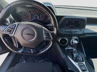 2023 Chevrolet Camaro — photo 8 view