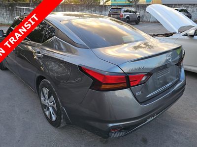 2023 Nissan Altima - Photo 3