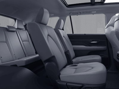 2026 Toyota Grand Highlander Hybrid - Photo 2