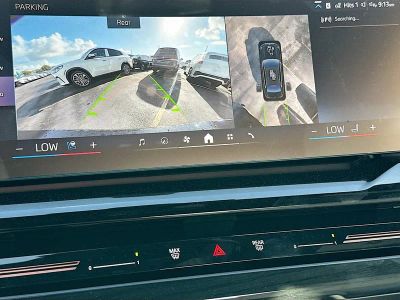 2026 BMW 5 Series — photo 11 view