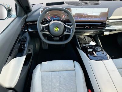 2026 BMW 5 Series — photo 17 view