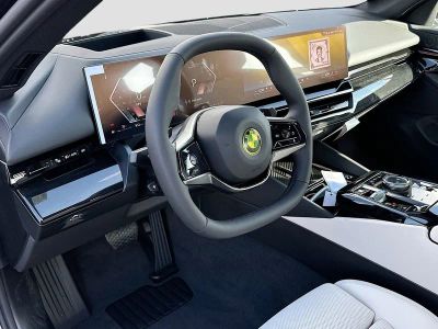 2026 BMW 5 Series — photo 7 view