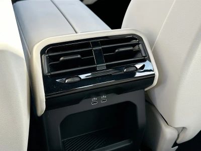 2026 BMW 5 Series — photo 20 view