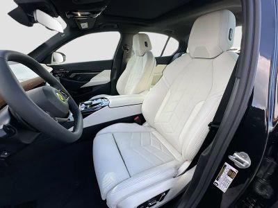 2026 BMW 5 Series — photo 15 view