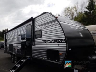 2026 Coachmen RV Catalina Legacy Edition 273DBHCK — front three-quarter view