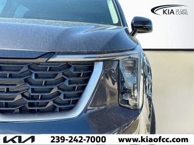 2026 Kia Sorento — photo 8 view