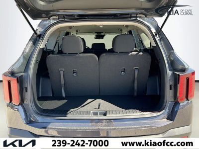 2026 Kia Sorento — photo 11 view