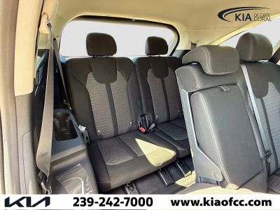 2026 Kia Sorento — photo 18 view