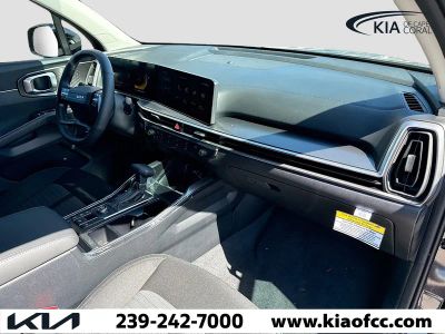 2026 Kia Sorento — photo 12 view