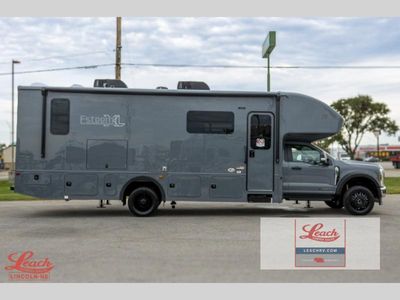 2026 Esteem XL 32U — photo 10 view