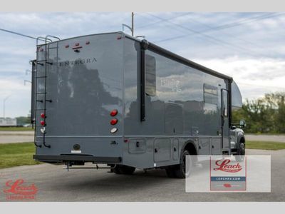 2026 Esteem XL 32U — photo 9 view