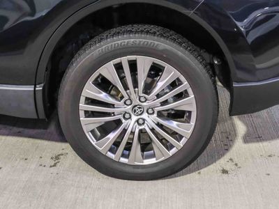 2023 Toyota Venza - Photo 8