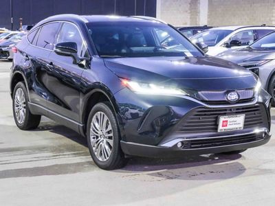 2023 Toyota Venza - Photo 2