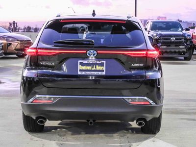 2023 Toyota Venza - Photo 4