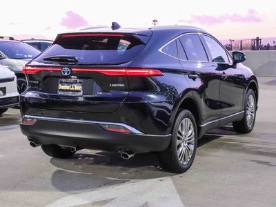 2023 Toyota Venza - Photo 3