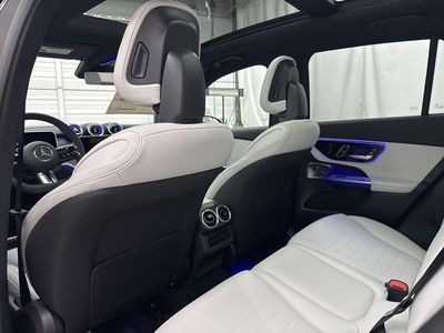 2026 Mercedes-Benz GLC — photo 18 view