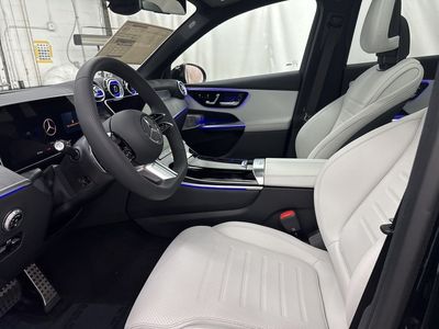 2026 Mercedes-Benz GLC — photo 14 view