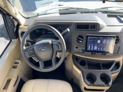 2026 Thor Motor Coach QUANTUM - Photo 2