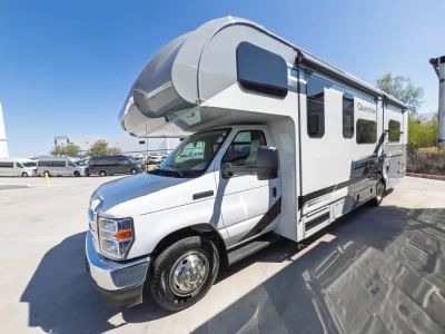 2027 Thor Motor Coach QUANTUM — photo 24 view