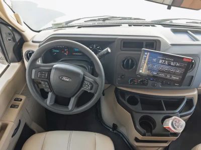 2027 Thor Motor Coach QUANTUM — side profile view