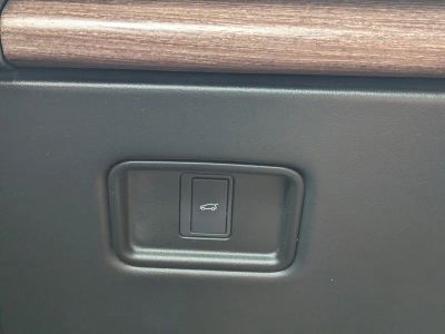 2023 Land Rover Range Rover — photo 30 view