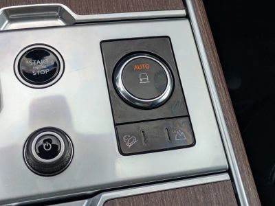 2023 Land Rover Range Rover — photo 27 view