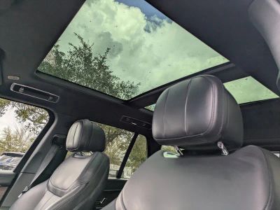 2023 Land Rover Range Rover — interior view