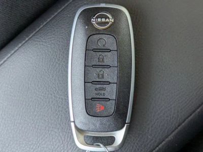 2025 Nissan Versa — photo 27 view