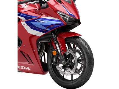 2025 Honda CBR500R - Photo 2