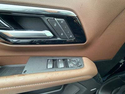 2026 Chevrolet Suburban — photo 39 view