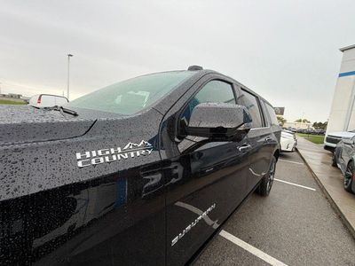 2026 Chevrolet Suburban — photo 10 view