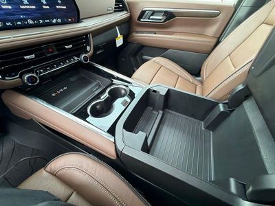 2026 Chevrolet Suburban — photo 34 view