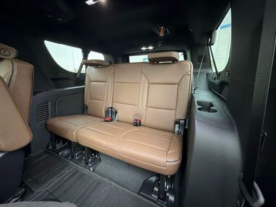 2026 Chevrolet Suburban — photo 17 view