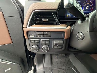 2026 Chevrolet Suburban — photo 25 view