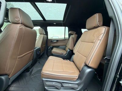 2026 Chevrolet Suburban — photo 18 view