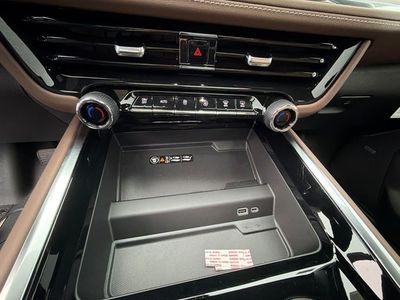 2026 Chevrolet Suburban — photo 33 view