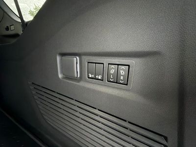 2026 Chevrolet Suburban — photo 14 view