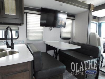 2024 Coachmen RV Pursuit - Photo 8